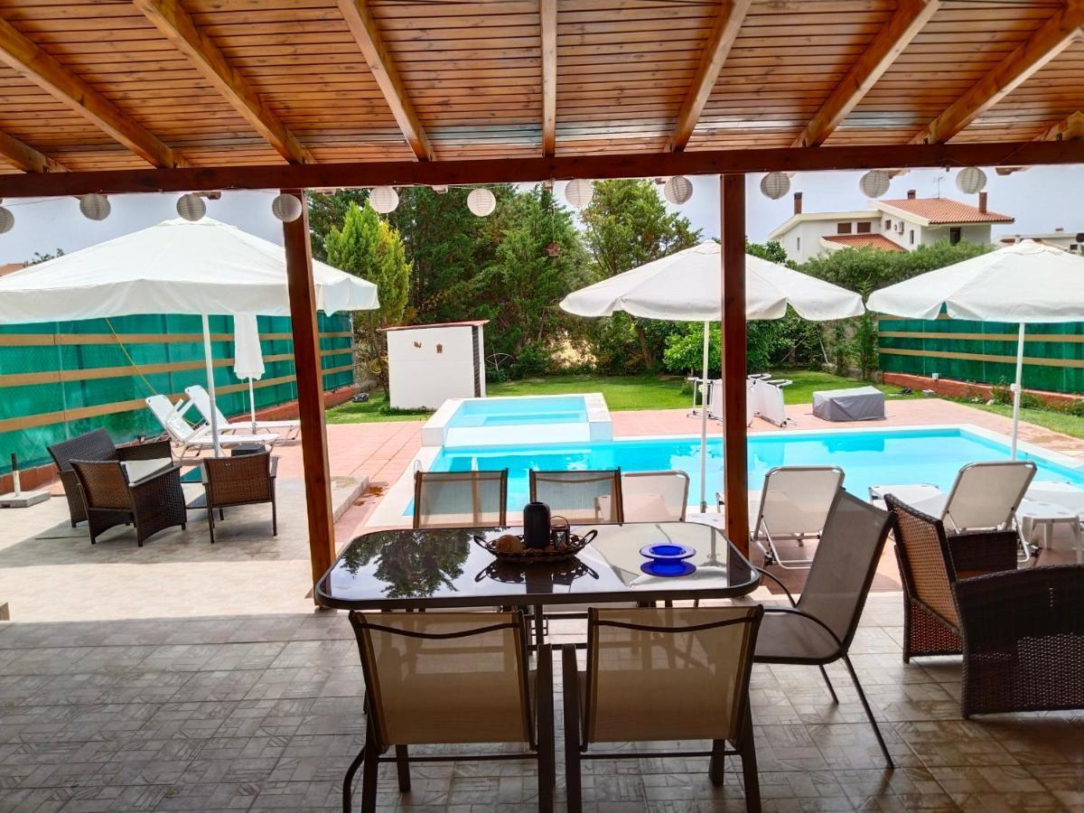 Maria Lemoni Swimming Pool Apartment Неа-Скіоні Екстер'єр фото